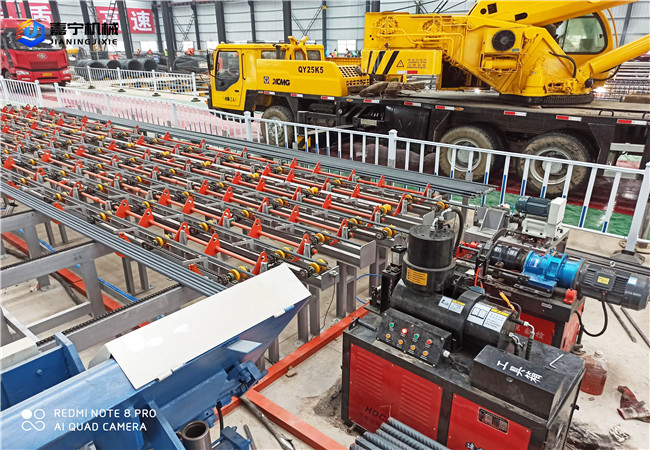 数控钢筋锯切套丝生产线